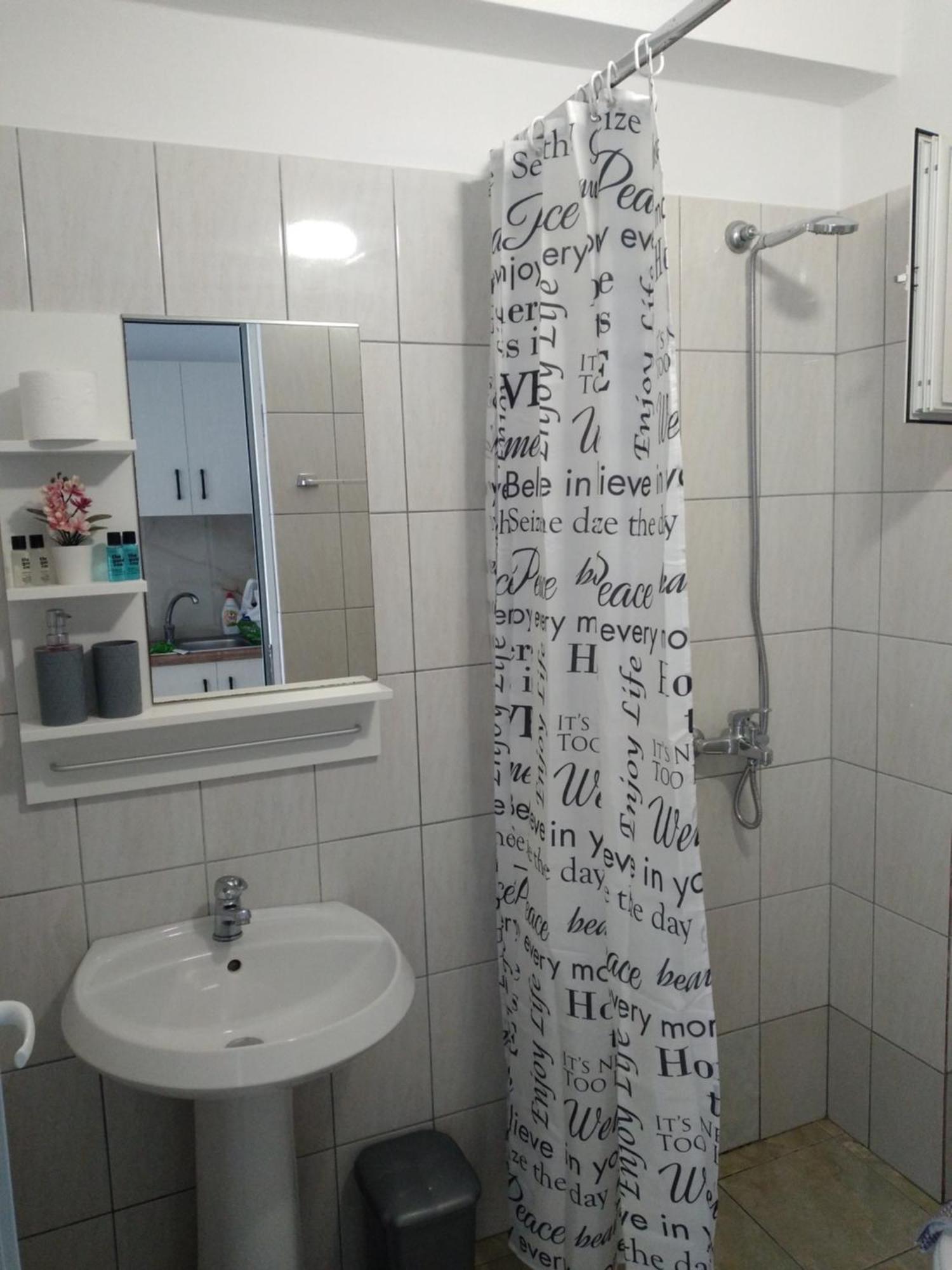 Nadim Rooms Химара Экстерьер фото
